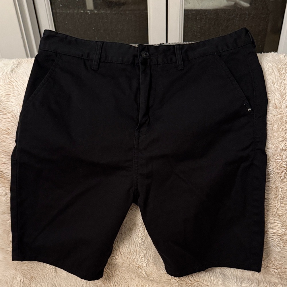Quiksilver Black Flat Front Men's Shorts